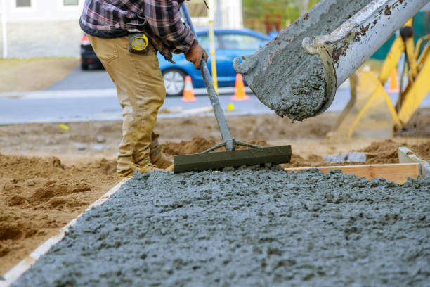 Best Concrete Sidewalk Installation in Chenoweth, OR